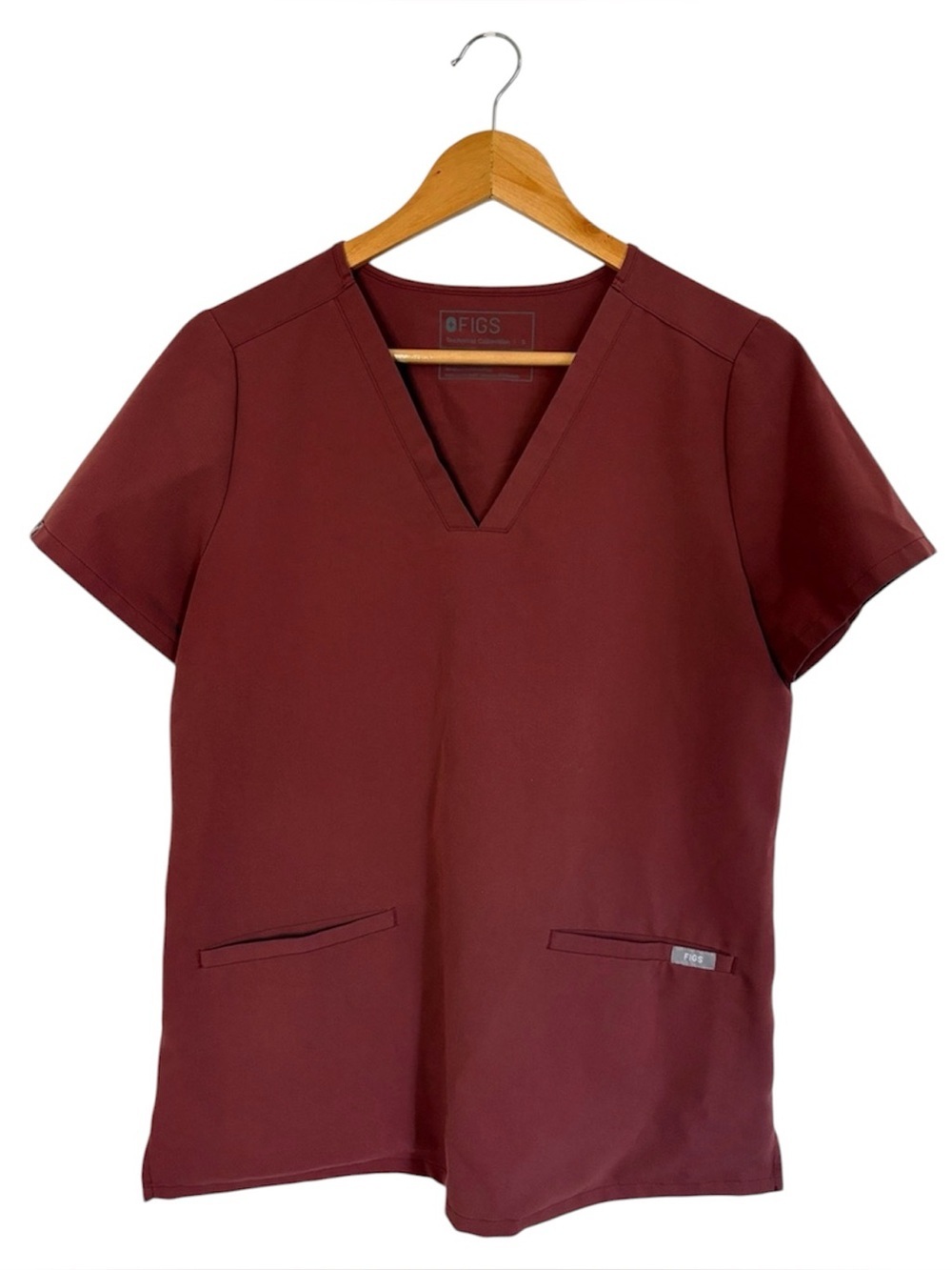 Figs Women's V-Neck Scrub Top dark cherry